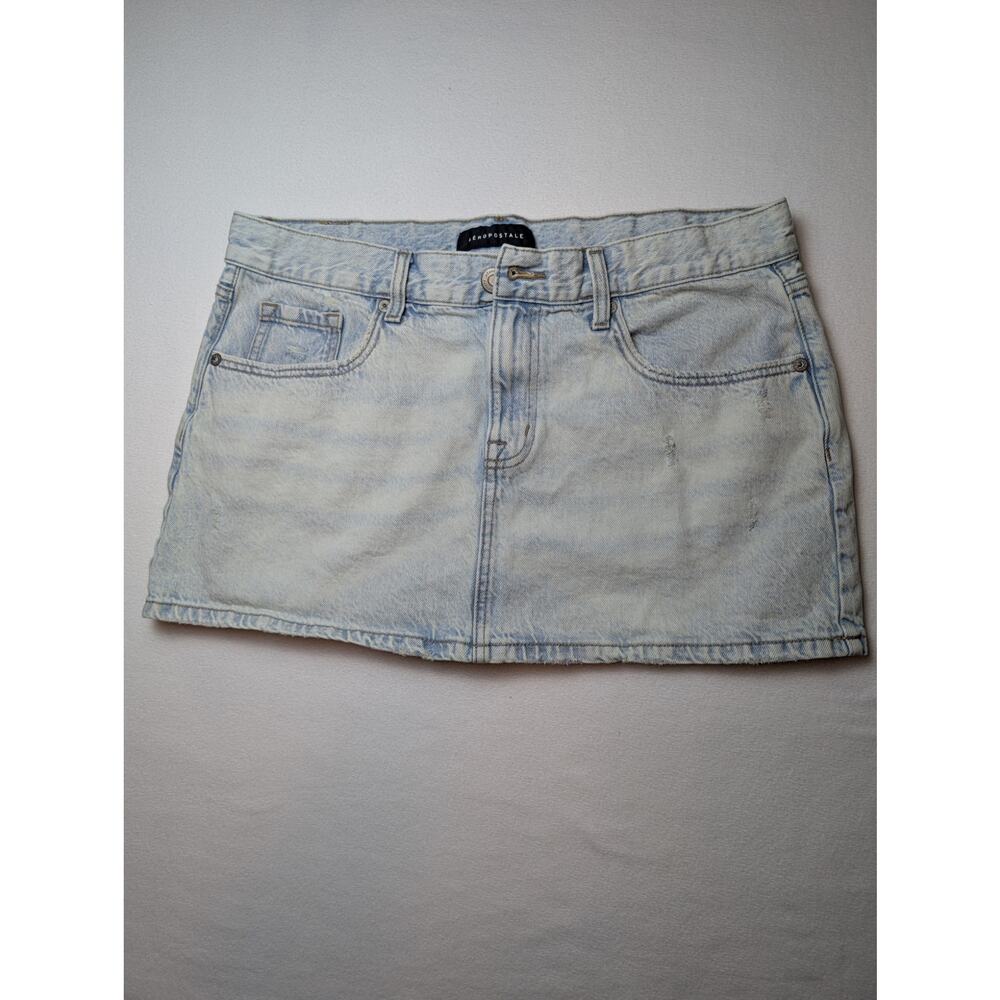 Aeropostale Light Wash Denim Low Rise Mini Skirt Size Large
